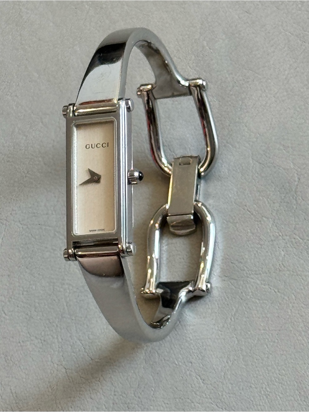 GUCCI Vintage Stainless Steel Bangle Watch - Picture 3 of 17